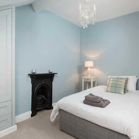 City 13 Claremont Terrace York